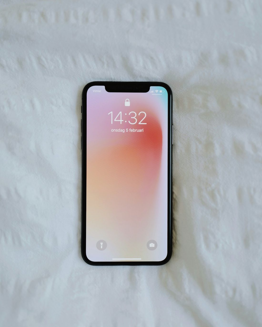 亿万28 APP 数据表界面示意